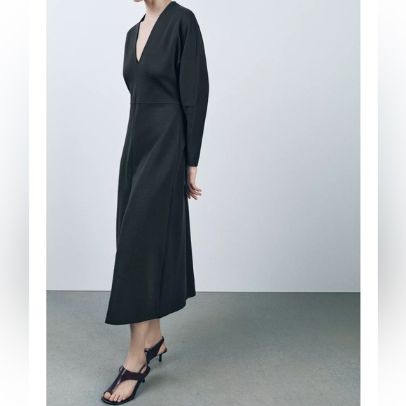 Zara Elegant Burgundy V-Neck Dress - Picture 8 of 13